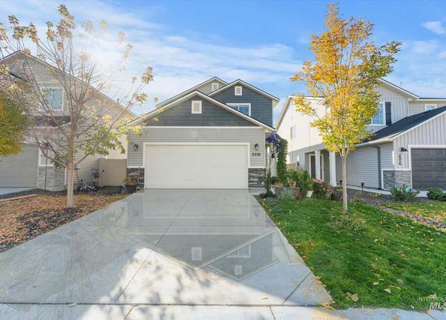 Property at 2318 Oxon St, Caldwell, ID 83605, 3 beds, 2.5 baths