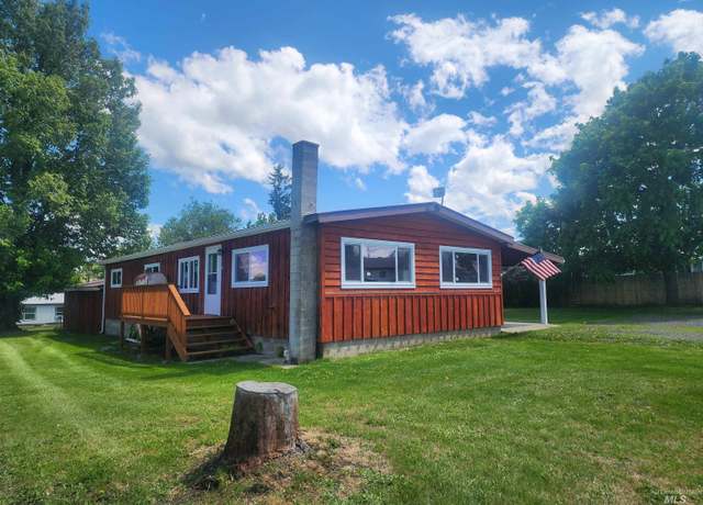 Property at 817 N State St, Grangeville, ID 83530, 3 beds, 2 baths