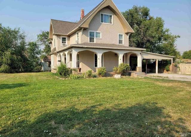 Property at 204 Harrison St, Twin Falls, ID 83301, 4 beds, 3 baths