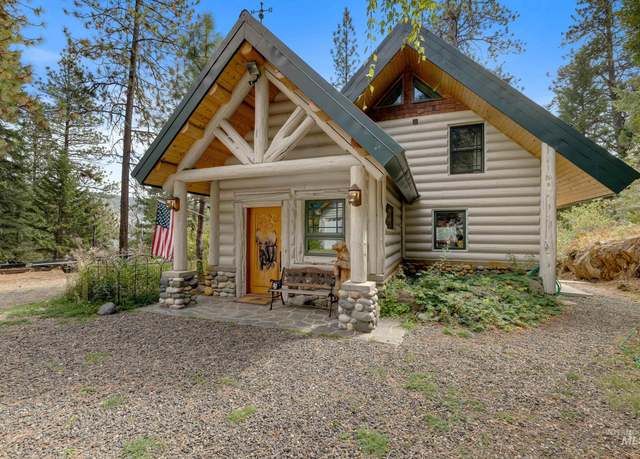 Property at 3670 Warren Wagon Rd, Mccall, ID 83638, 3 beds, 4 baths