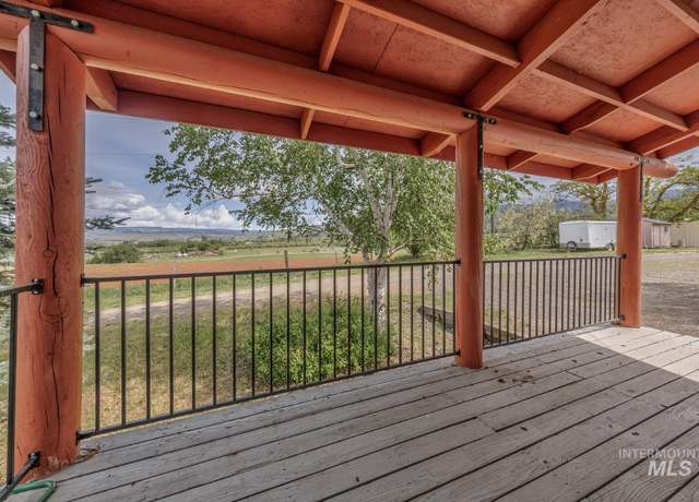 Property at 2445 Orchard Rd, Council, ID 83612, 4 beds, 2.5 baths