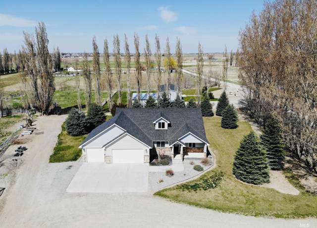 Property at 382 N 1020 E, Declo, ID 83323, 5 beds, 3 baths