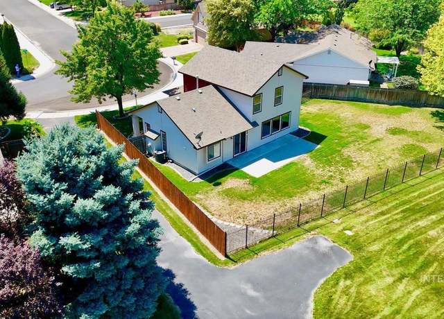Property at 9592 W Ben St, Boise, ID 83714, 3 beds, 2 baths