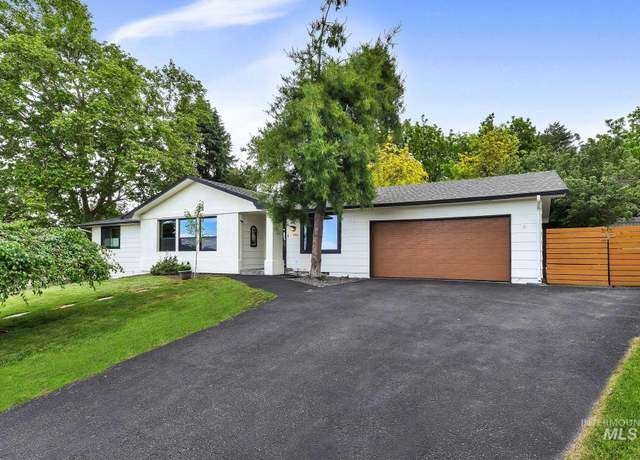 Property at 713 E Harcourt Rd, Boise, ID 83702-1815, 3 beds, 2 baths