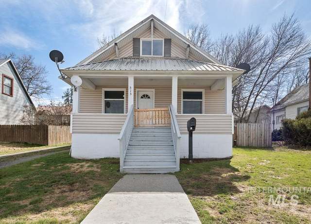 Property at 515 W College Ave, St. Maries, ID 83861, 3 beds, 1 bath