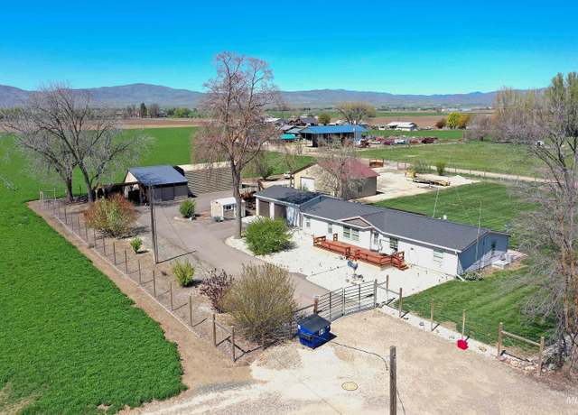 Property at 781 Hale Rd, Weiser, ID 83672, 3 beds, 2 baths