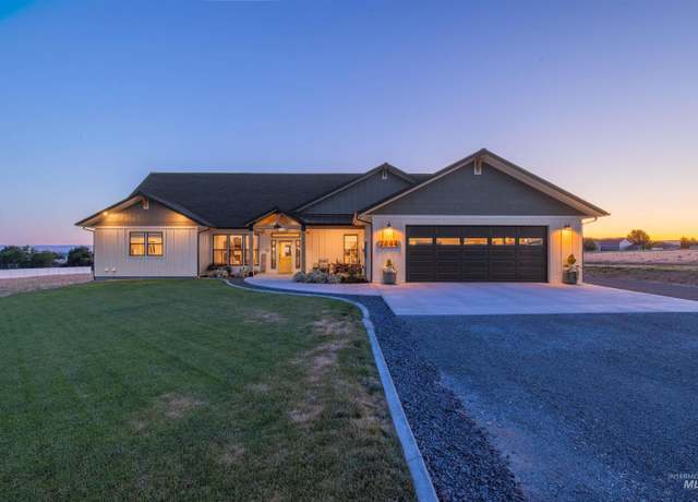 Property at 2044 Vinifera Blvd, Lewiston, ID 83501, 3 beds, 2 baths