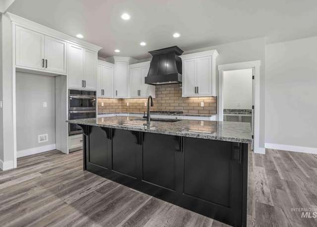 Property at 582 Moonbeam Way, Twin Falls, ID 83301, 4 beds, 2 baths