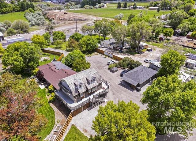 Property at 564 Blue Lakes Blvd, Twin Falls, ID 83301, 9 beds, 5 baths