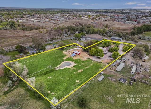 Property at 564 Blue Lakes Blvd, Twin Falls, ID 83301, 9 beds, 5 baths
