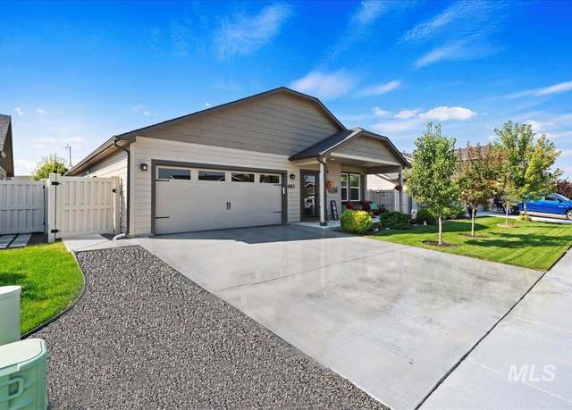Property at 683 Alpine Lake St, Middleton, ID 83644, 3 beds, 2 baths