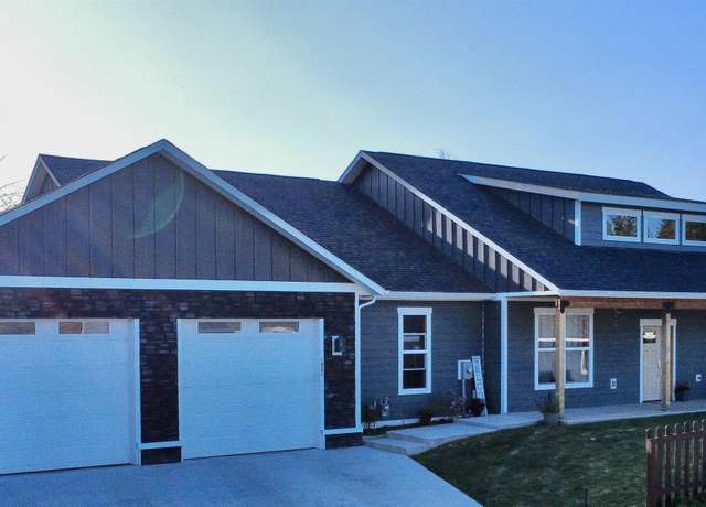 Property at 1321 Lande Ln, Moscow, ID 83843, 4 beds, 3 baths