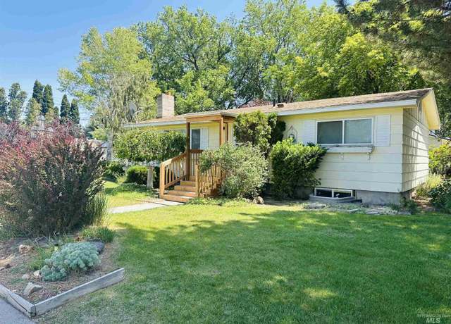 Property at 2901 Almo Ave, Burley, ID 83318, 4 beds, 1 bath