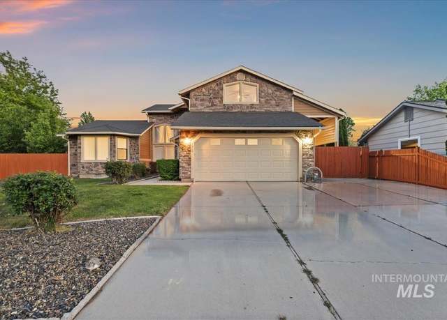 Property at 7913 W War Bonnet Dr, Boise, ID 83709, 3 beds, 3 baths
