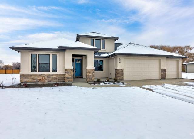Property at 2161 N Rockdale Ave, Kuna, ID 83634, 3 beds, 3 baths