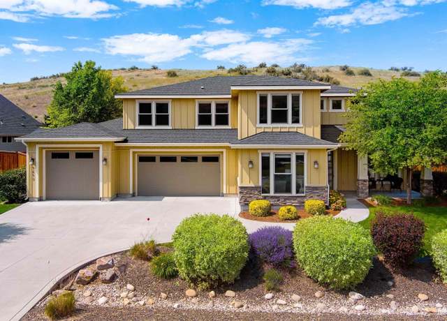 Property at 4645 W Deerpath Dr, Boise, ID 83714, 4 beds, 3.5 baths