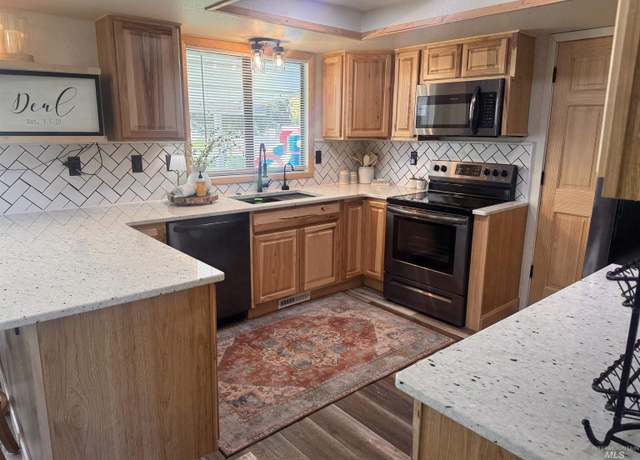 Property at 5909 SE Poppy, Mountain Home, ID 83647-6120, 4 beds, 3 baths