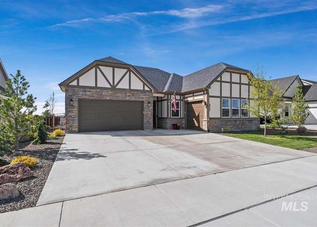 Property at 8237 W Corinthia St, Eagle, ID 83616, 3 beds, 2 baths