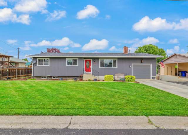 Property at 1705 Cedar Ave, Lewiston, ID 83501, 4 beds, 2 baths
