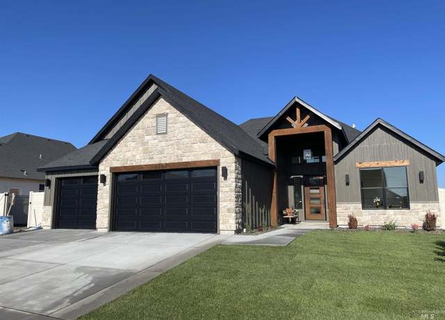Property at 2253 Caribel St, Twin Falls, ID 83301-4797, 4 beds, 2.5 baths