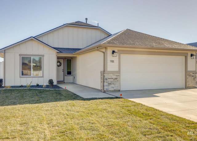 Property at 918 Sierra St, Vale, OR 97918, 3 beds, 2 baths