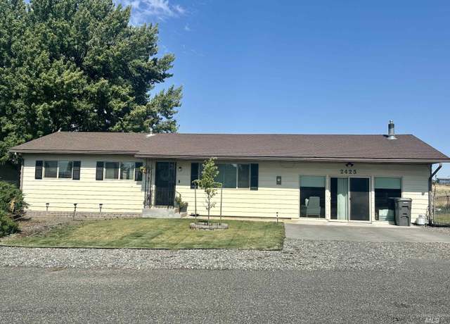 Property at 2425 23rd St, Clarkston, WA 99403, 3 beds, 2 baths