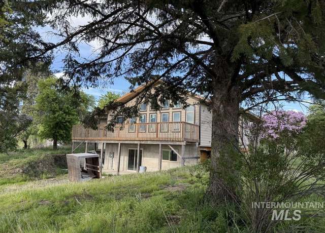 Property at 1120 Rothfork Rd, Viola, ID 83872, 2 beds, 2 baths