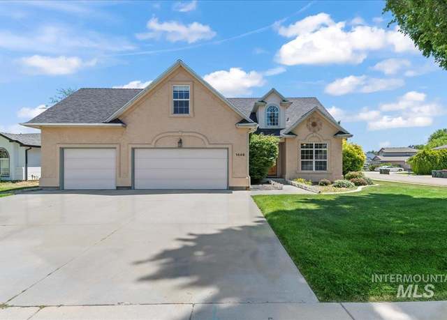 Property at 1446 N Lauderhill Way, Meridian, ID 83642, 4 beds, 2.5 baths