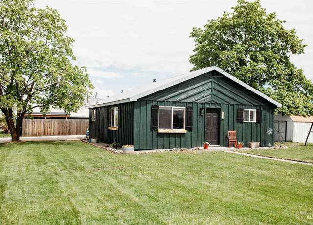 Property at 421 Hill St, Grangeville, ID 83530, 4 beds, 2 baths