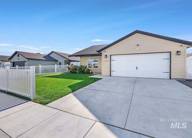Property at 1022 S Date St, Jerome, ID 83338, 3 beds, 2 baths