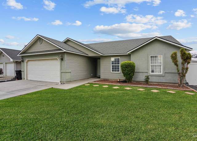 Property at 815 Fair St, Buhl, ID 83316, 4 beds, 2 baths