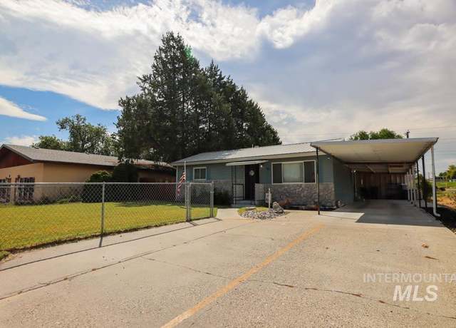 Property at 99 NW 9th St, Ontario, OR 97914-0000, 3 beds, 2 baths