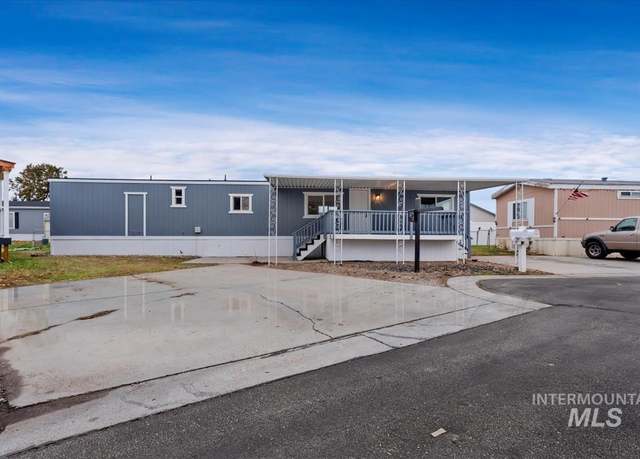 Property at 700 E Fairview Ave #31, Meridian, ID 83642, 2 beds, 2 baths