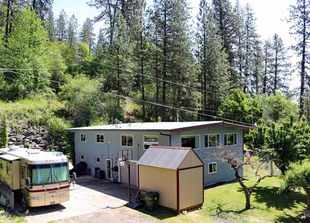 Property at 34 Locust Dr, Orofino, ID 83544, 4 beds, 3 baths