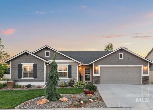 Property at 6031 N Spindrift Ave, Meridian, ID 83646, 4 beds, 2 baths