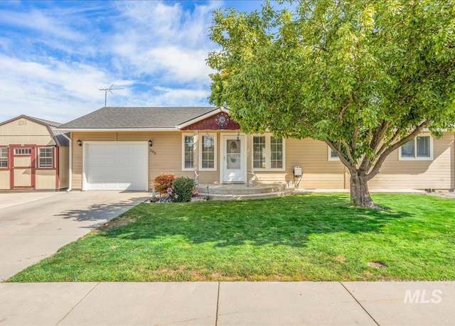 Property at 303 Walnut St, New Plymouth, ID 83655, 4 beds, 2 baths