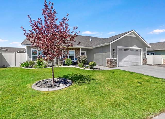 Property at 963 Dunnigan St, Twin Falls, ID 83301, 3 beds, 2 baths