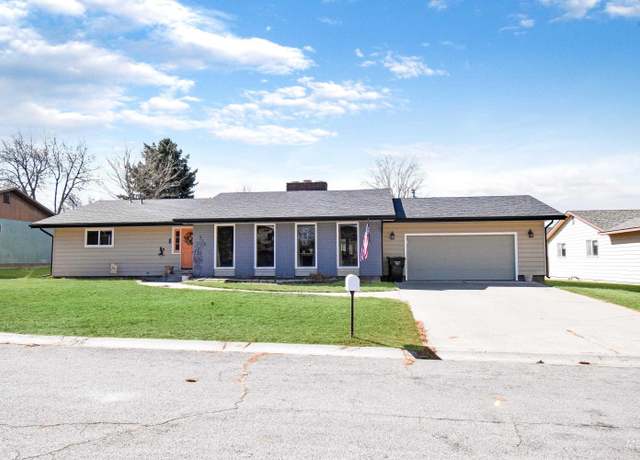 Property at 213 3rd Ave N, Buhl, ID 83316-0000, 3 beds, 2 baths