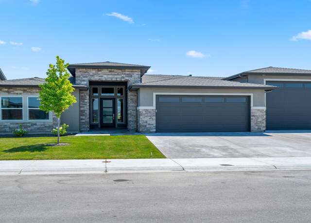 Property at 132 E Heliotrope Dr, Meridian, ID 83642, 4 beds, 3.5 baths