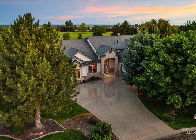 Property at 8585 W Rioja St, Star, ID 83669, 4 beds, 3.5 baths