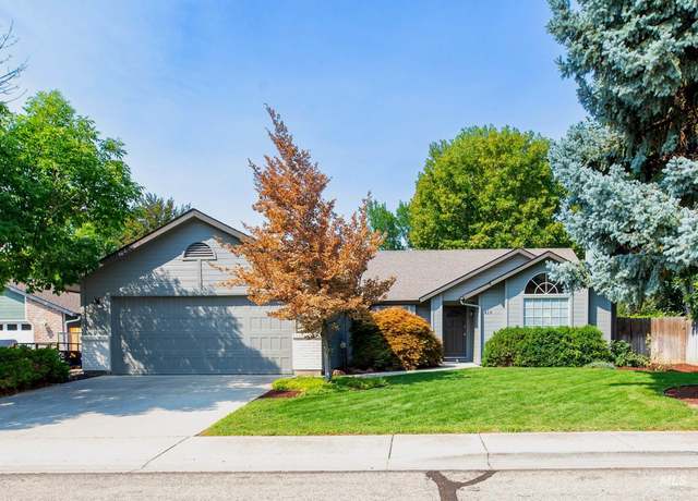 Property at 419 N Crestview Pl, Eagle, ID 83616, 3 beds, 2 baths