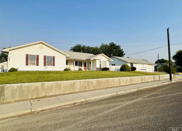 Property at 1293 Alameda Dr, Ontario, OR 97914, 3 beds, 2 baths