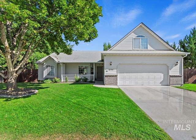 Property at 694 Moonhill St, Kuna, ID 83634, 3 beds, 2 baths
