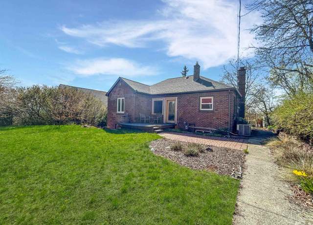 Property at 722 S Jefferson, Moscow, ID 83843, 3 beds, 2 baths
