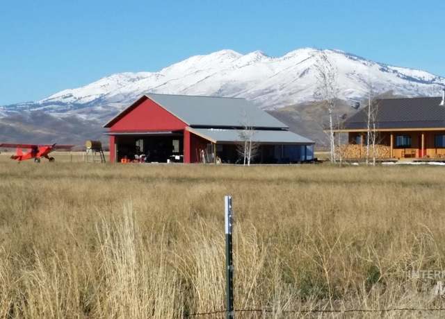 Property at 269 N 100 E, Fairfield, ID 83327, 2 beds, 2 baths
