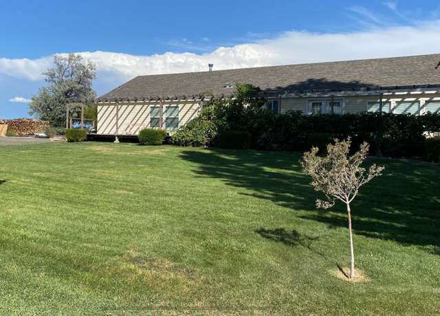 Property at 2476 S 1100 E, Hagerman, ID 83332, 4 beds, 3.5 baths