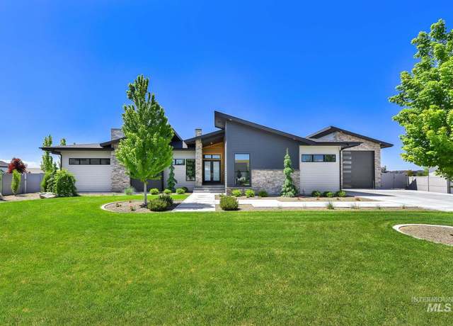 Property at 6553 S Pemberley Way, Meridian, ID 83642, 5 beds, 5.5 baths
