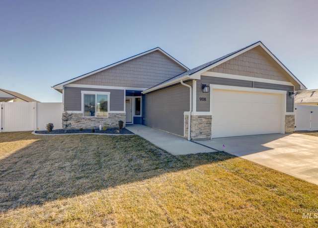 Property at 908 Sierra St, Vale, OR 97918, 3 beds, 2 baths