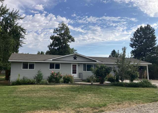 Property at 3165 Shellrock St, Emmett, ID 83617, 3 beds, 2 baths