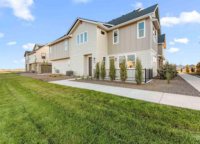 Property at 214 S Koyukuk Ln, Star, ID 83669, 3 beds, 2.5 baths